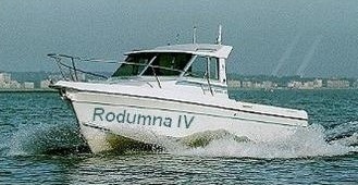 Rodumna 4, jeanneau Merry Fisher 650. Passez votre permis bateau fluvial, permis bateau mer côtier et permis bateau hauturier, à Roanne et à Lyon auprès du bateau école Richard Audinet. Depuis 1967 à votre service. Formalités réduites, examens toutes les semaines.